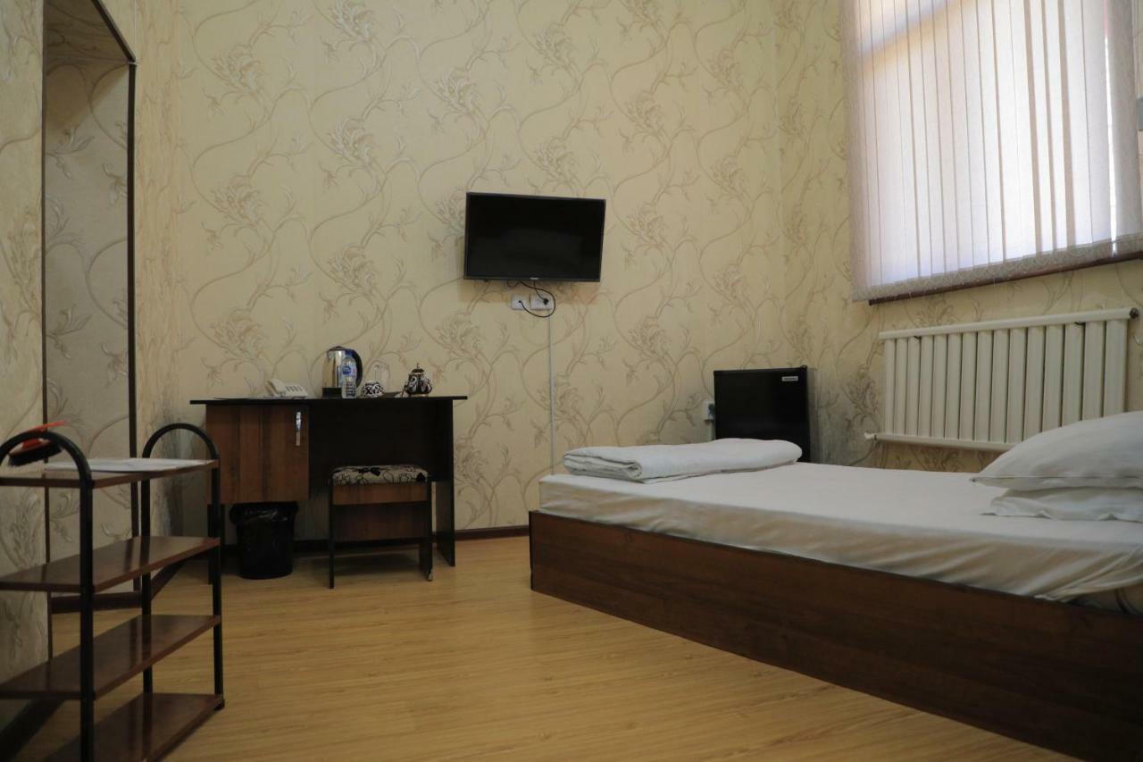 Hotel Nukus Plaza Extérieur photo