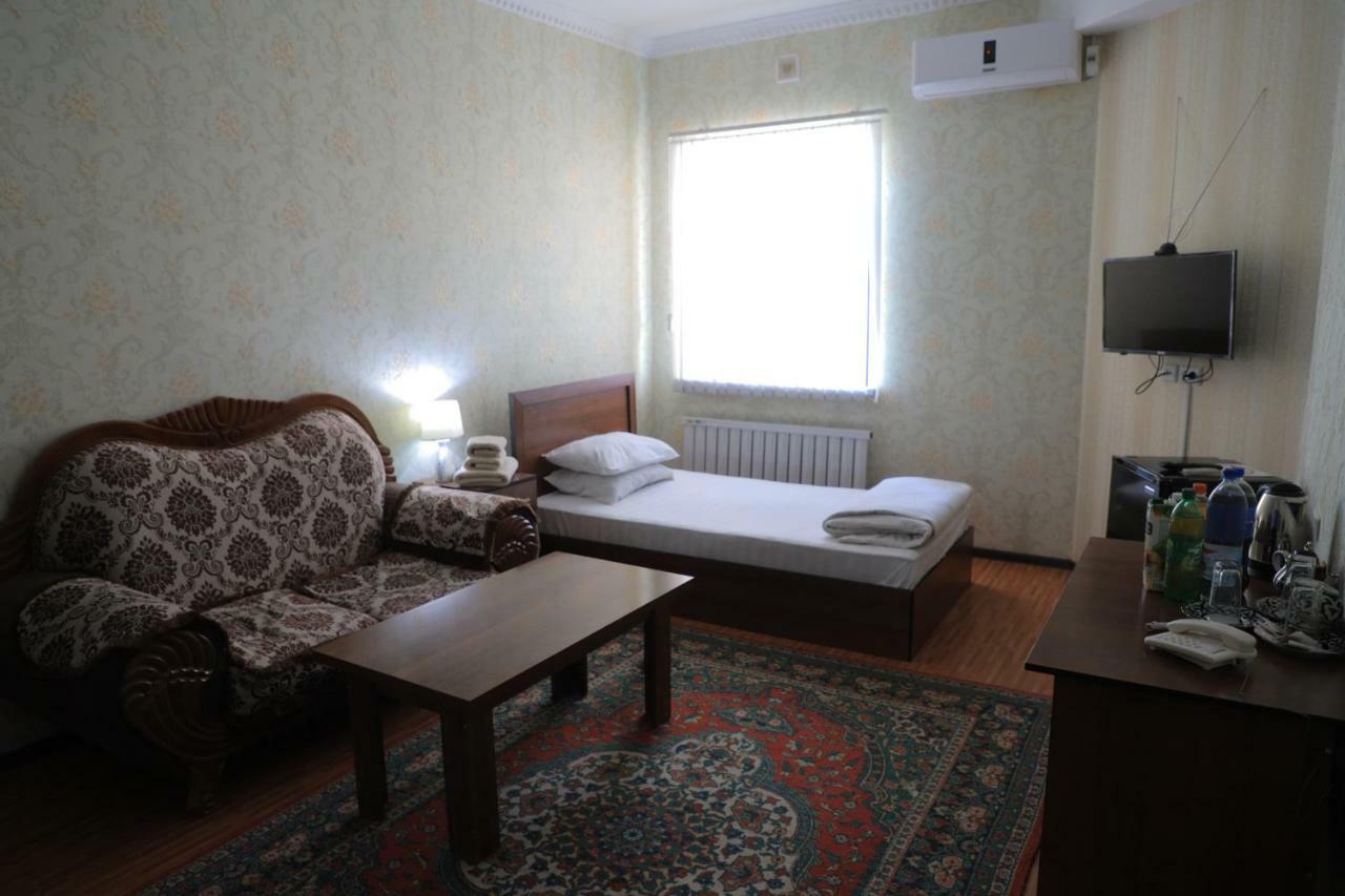 Hotel Nukus Plaza Extérieur photo