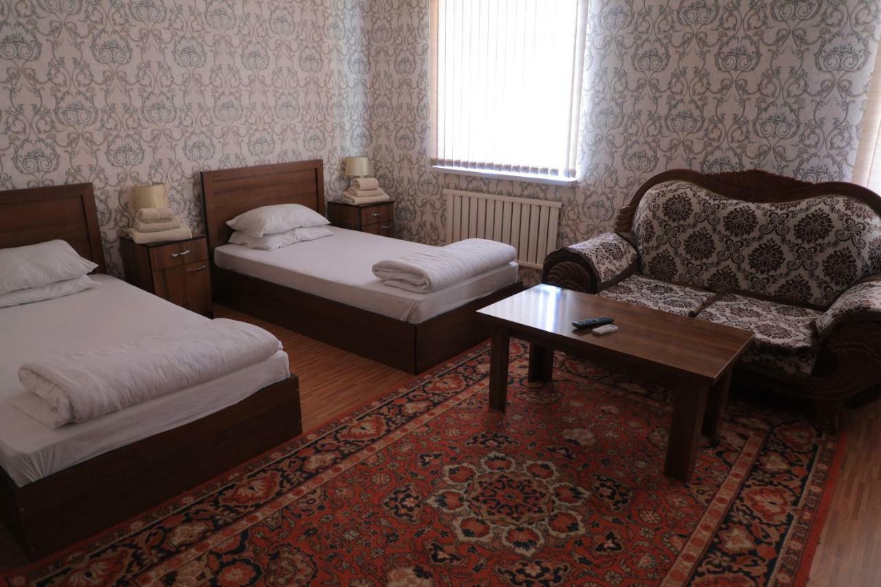 Hotel Nukus Plaza Extérieur photo